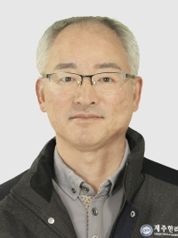 구홍두 의료진 사진